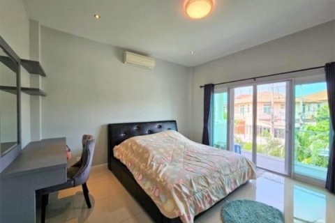 House in Pattaya, Thailand 4 bedrooms № 157706 - photo 9
