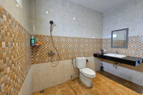 House in Pattaya, Thailand 4 bedrooms № 157706 - photo 4