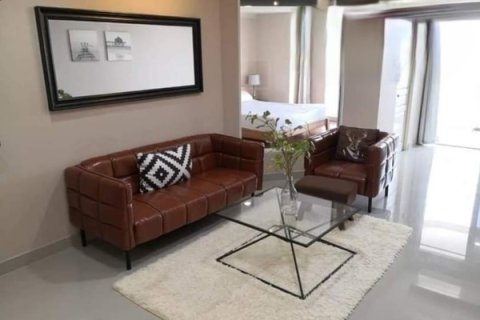 Condo in Bangkok, Thailand, 2 bedrooms  № 157704 - photo 13