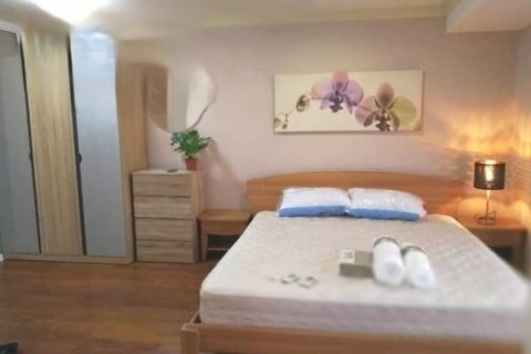 Condo in Bangkok, Thailand, 2 bedrooms  № 157704 - photo 16