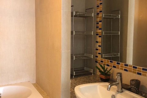 Condo in Bangkok, Thailand, 1 bedroom  № 157702 - photo 5