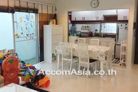 Reihenhaus in Suan Luang, Bangkok, Thailand 4 Schlafzimmer № 217854 - Foto 3