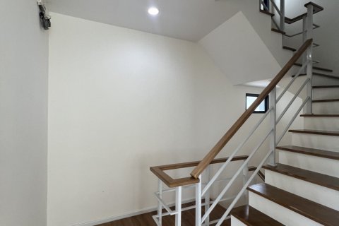 Maison à Prawet, Bangkok, Thaïlande 4 chambres № 137463 - photo 17