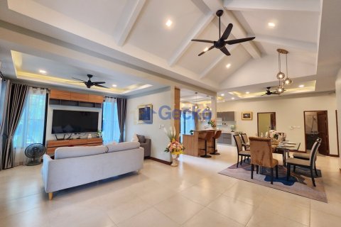 บ้านในพัทยา, ประเทศไทย 4 ห้องนอน № 196203 - รูปถ่าย 10