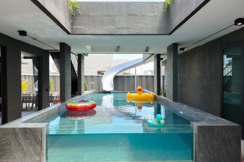 Villa in Hua Hin, Thailand 4 bedrooms № 135587 - photo 4