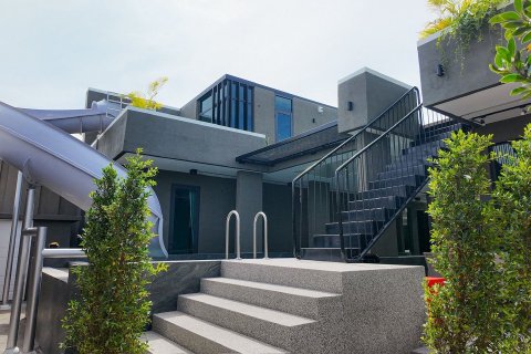 Villa in Hua Hin, Thailand 4 bedrooms № 135587 - photo 17