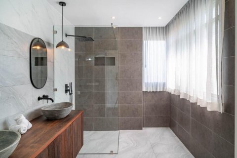 Villa in Ko Samui, Thailand 3 bedrooms № 135590 - photo 18