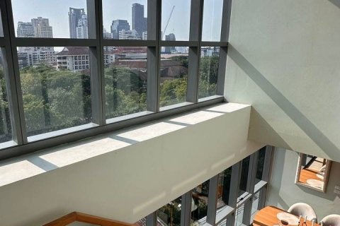 Кондоминиум с 2 спальнями в Ваттхане, Бангкок, Таиланд № 135586 - фото 12