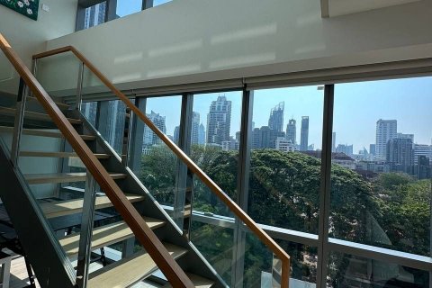 Кондоминиум с 2 спальнями в Ваттхане, Бангкок, Таиланд № 135586 - фото 3