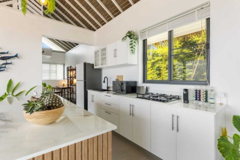 Villa in Surat Thani, Thailand 4 bedrooms № 171620 - photo 4