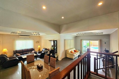 Villa in Hua Hin, Thailand 2 bedrooms № 171614 - photo 26