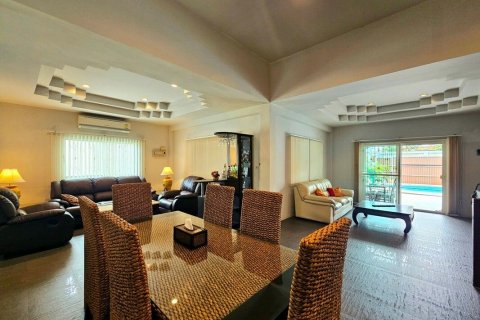 Villa in Hua Hin, Thailand 2 bedrooms № 171614 - photo 16