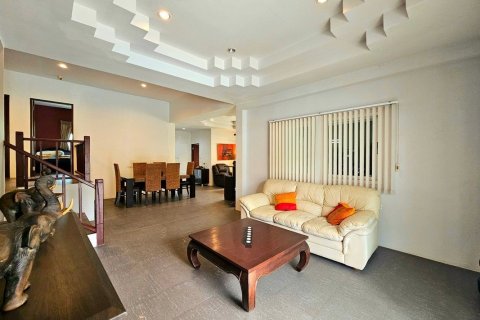 Villa in Hua Hin, Thailand 2 bedrooms № 171614 - photo 14