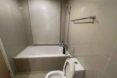 Студия в кондо в Ваттхане, Бангкок, Таиланд № 152870 - фото 9
