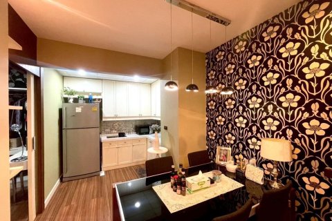 Studio in the Condo in Bang Rak, Bangkok, Thailand  № 152871 - photo 9