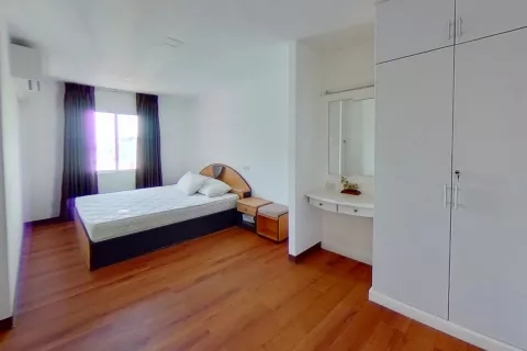 Condo à Yan Nawa, Bangkok, Thaïlande, 2 chambres  № 139508 - photo 10