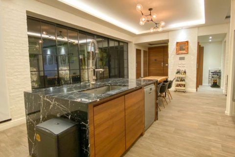Penthouse à Bangkok, Thaïlande 2 chambres № 180685 - photo 9