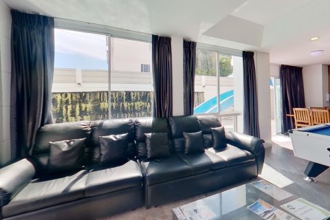 Villa in Pattaya, Thailand 7 bedrooms № 156977 - photo 3