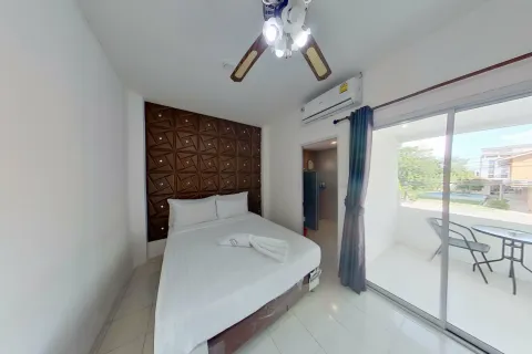 Villa in Pattaya, Thailand 7 bedrooms № 156977 - photo 13