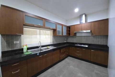 Дом в Бангкхэ, Бангкок, Таиланд с 5 спальнями № 156973 - фото 11