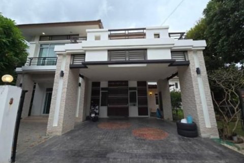 Дом в Бангкхэ, Бангкок, Таиланд с 5 спальнями № 156973 - фото 2