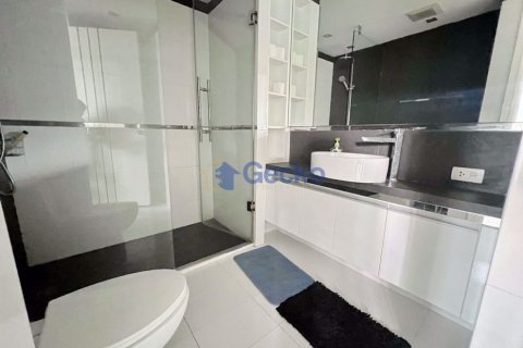 Condominio de 1 dormitorio en Pattaya, Tailandia № 209389 - foto 12