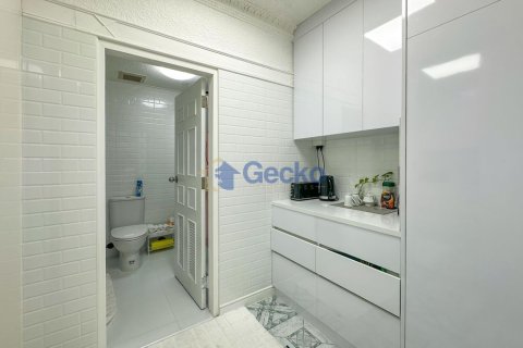 Condominio de 1 dormitorio en Pattaya, Tailandia № 209387 - foto 13