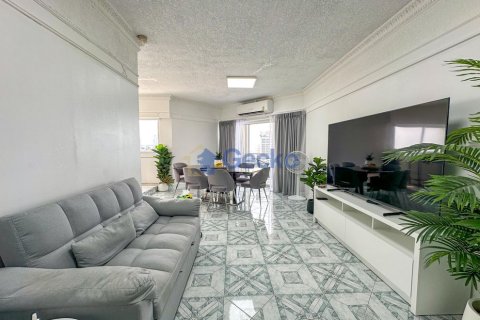 Condominio de 1 dormitorio en Pattaya, Tailandia № 209387 - foto 6