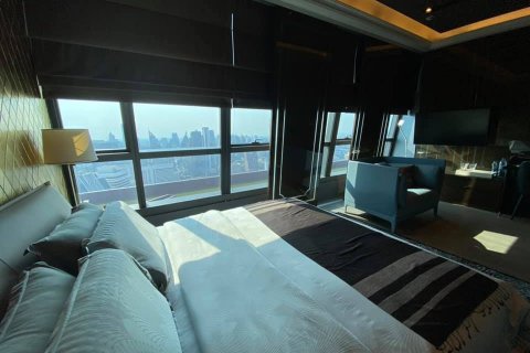 Condo in Watthana, Bangkok, Thailand, 3 bedrooms  № 134105 - photo 9