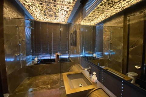 Condo in Watthana, Bangkok, Thailand, 3 bedrooms  № 134105 - photo 16