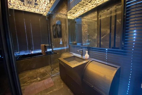 Condo in Watthana, Bangkok, Thailand, 3 bedrooms  № 134105 - photo 21