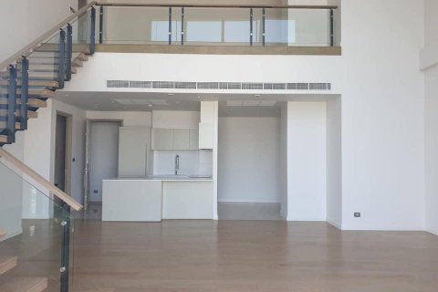 Пентхаус в Кхлонг Сане, Бангкок, Таиланд с 3 спальнями  № 134103 - фото 1