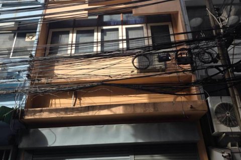 Дом в Бангкоке, Таиланд с 3 спальнями  № 152464 - фото 1