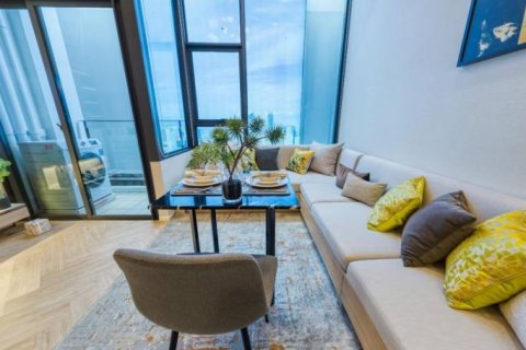 Duplex in Huai Khwang, Bangkok, Thailand 1 bedroom № 152465 - photo 1