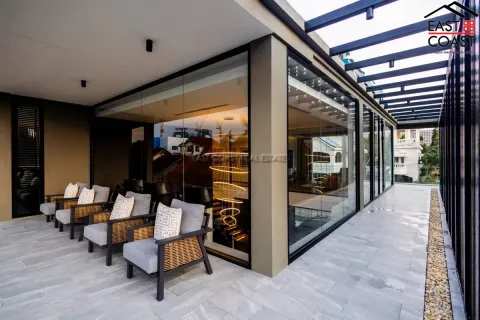 Casa de 5 dormitorios en Jomtien Beach, Pattaya, Tailandia № 212436 - foto 3
