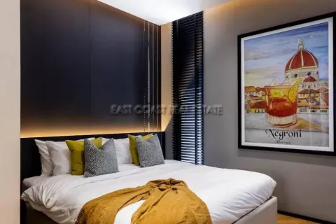 Casa de 5 dormitorios en Jomtien Beach, Pattaya, Tailandia № 212436 - foto 17