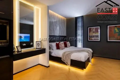 Casa de 5 dormitorios en Jomtien Beach, Pattaya, Tailandia № 212436 - foto 13