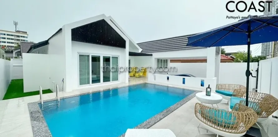 Casa de 4 dormitorios en Jomtien Beach, Pattaya, Tailandia № 212434