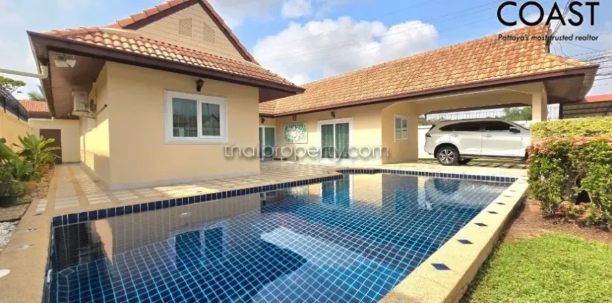 Casa de 4 dormitorios en Pattaya, Tailandia № 212433