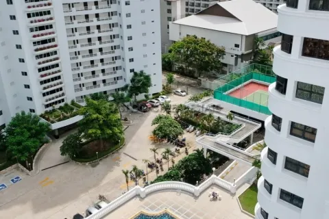 Condominio de 2 dormitorios en Jomtien Beach, Pattaya, Tailandia № 212435 - foto 21