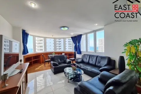 Condominio de 2 dormitorios en Jomtien Beach, Pattaya, Tailandia № 212435 - foto 2