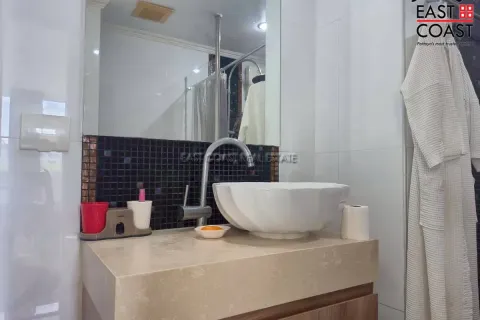 Condominio de 2 dormitorios en Jomtien Beach, Pattaya, Tailandia № 212431 - foto 9