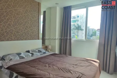 Condominio de 2 dormitorios en Jomtien Beach, Pattaya, Tailandia № 212431 - foto 6