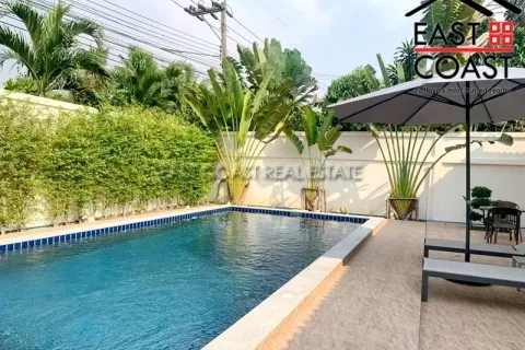Casa de 3 dormitorios en Pattaya, Tailandia № 212430 - foto 2