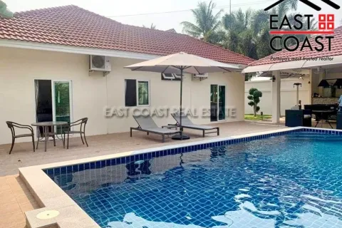 House in Pattaya, Thailand 3 bedrooms № 212430