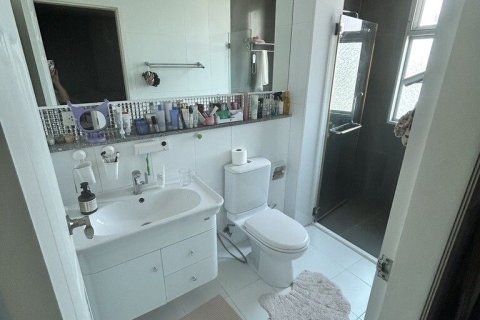 Кондоминиум с 3 спальнями в Пхракханонге, Бангкок, Таиланд № 161594 - фото 5