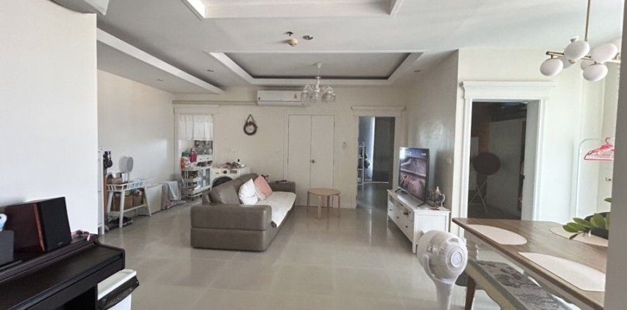 Кондоминиум с 3 спальнями в Пхракханонге, Бангкок, Таиланд № 161594