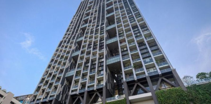 Apartment in Bangkok, Thailand 3 bedrooms № 193671