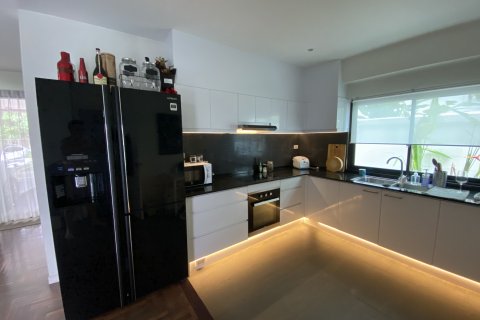 Maison à Bang Kaeo, Thaïlande 4 chambres № 137159 - photo 4