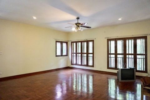 House in Chiang Mai, Thailand 3 bedrooms № 149626 - photo 8